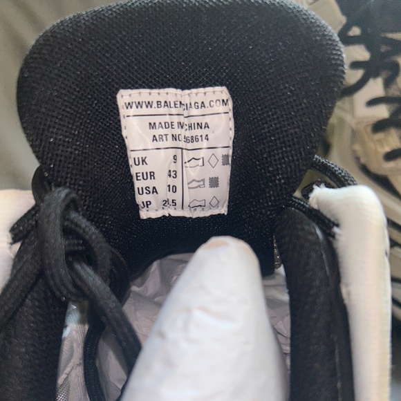Balenciaga Track 2 Beige. main image 4